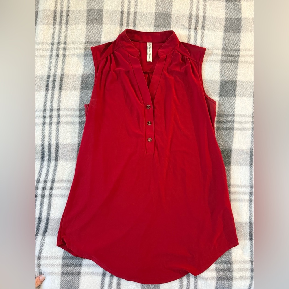 PerSeption Concept Sleeveless Red V-Neck Button Placket Tank L